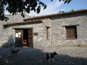 Calabria_Papasidero_Grotta_Romito_1.JPG